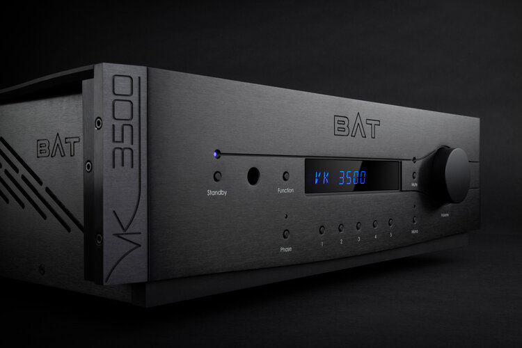 BAT_VK_3500_Integrated_Amp_Black_08_Detail.jpg